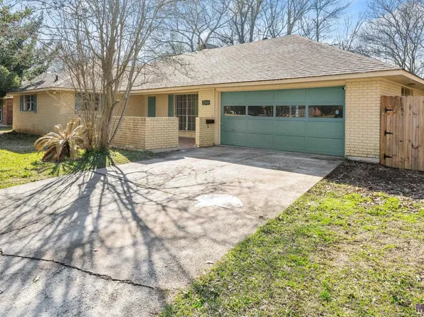 12660 E Robin Hood Dr, Baton Rouge, LA 70815