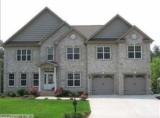 4155 Stonehenge Ln, Winston Salem, NC 27106
