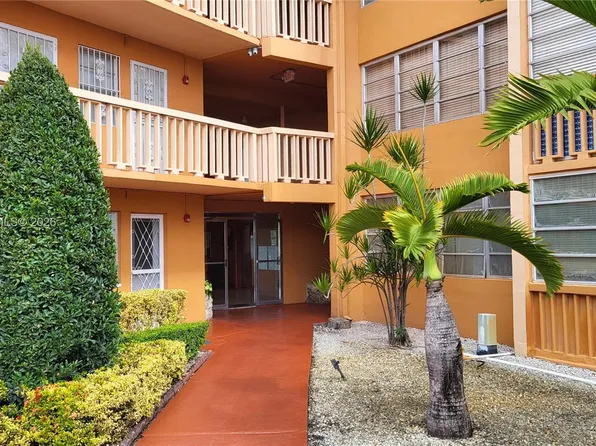 1591 NE Miami Gardens Dr, Miami, FL