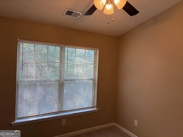 306 Lauren Dr — Photo 10