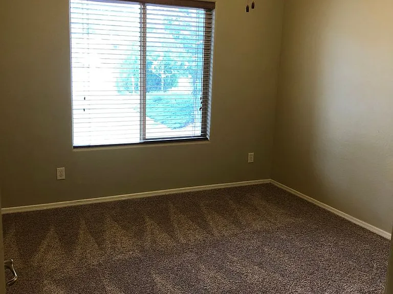 1216 Mosher Ln — Photo 11