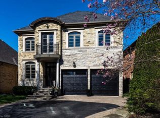 195 Pomona Ave, Burlington, ON L7N 1S9