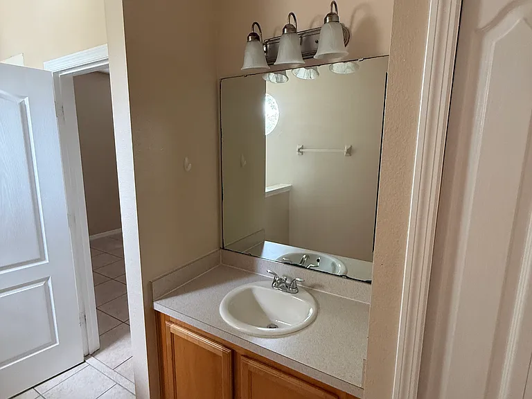 9400 Flowering Cottonwood Rd — Photo 14