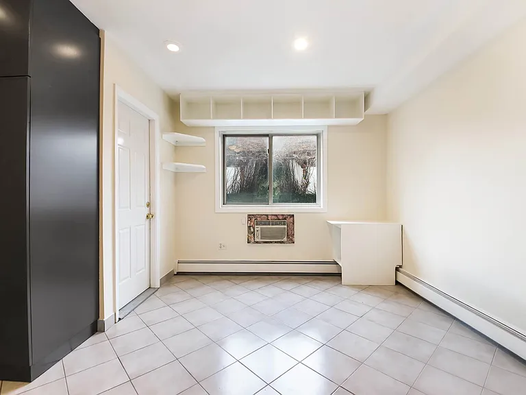 1155 Welling Ct #1 — Photo 6