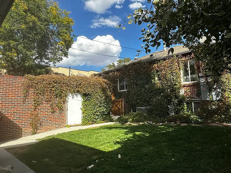 749 N Ash St — Photo 24