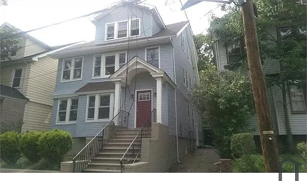 91 Schuyler Ave — Photo 1