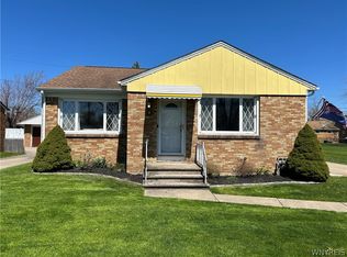28 Ruth Dr, Buffalo, NY 14225