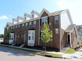 100 Spring Pine Ln, Holly Springs, NC 27540