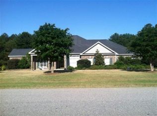 171 Roy Dr, Byron, GA 31008