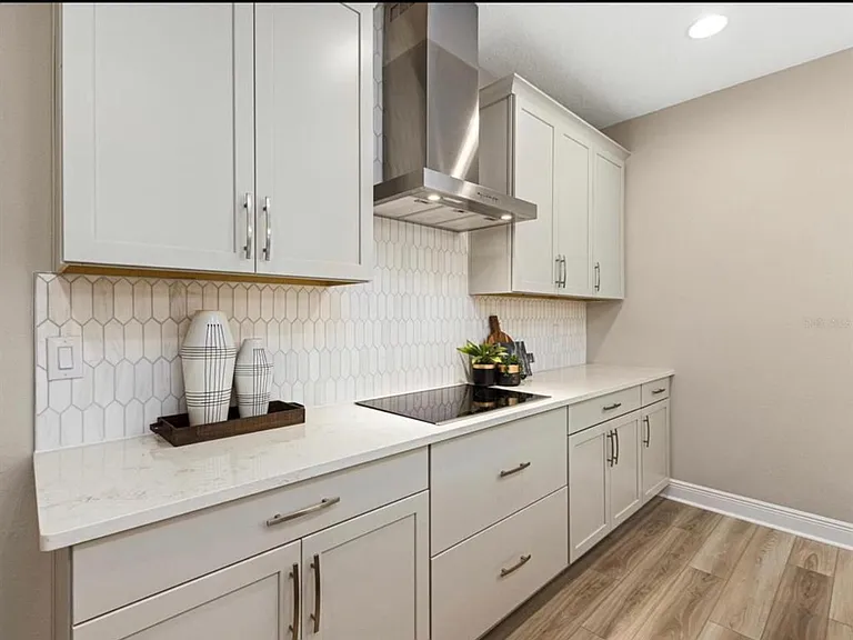 3557 Secluded Ct — Photo 9