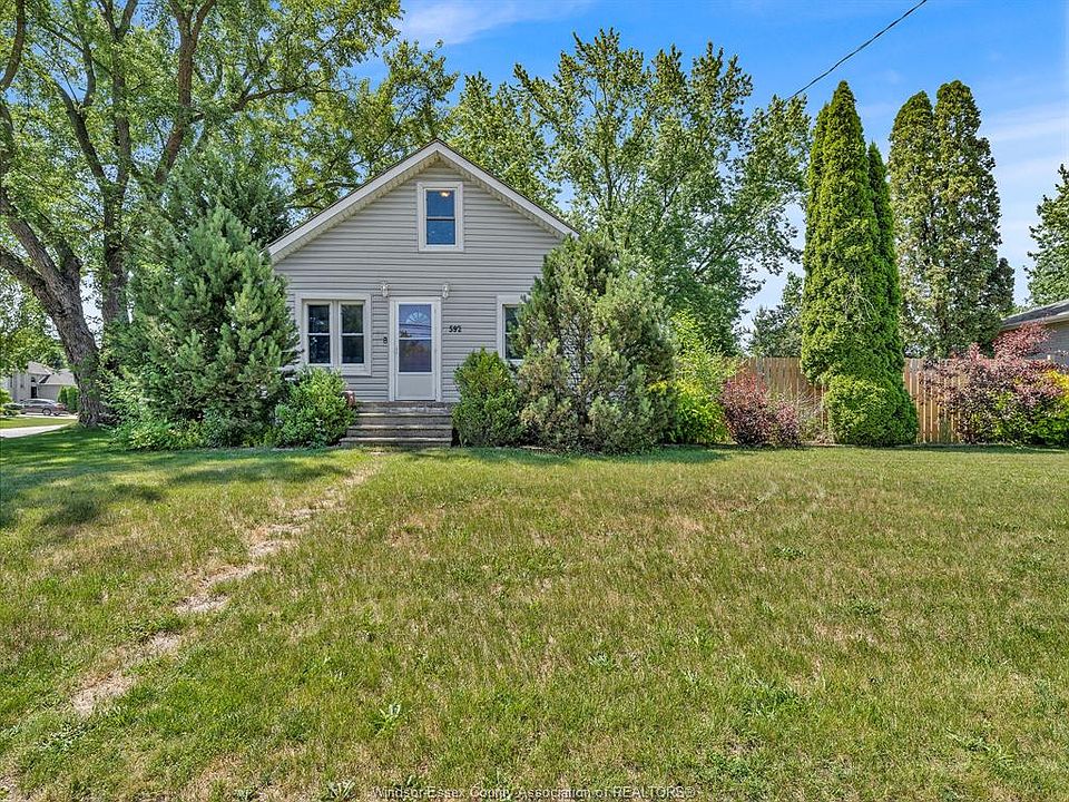 1st image of 592 Reaume Rd