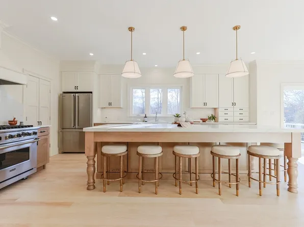 54 Woodland Rd, Scituate, MA 02066