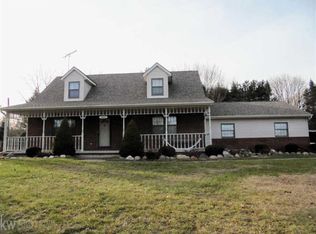 3055 Stoneybrook Ln, Port Huron, MI 48060