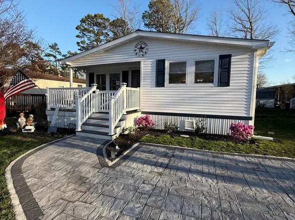 2 Cedar Ct, Mays Landing, NJ 08330