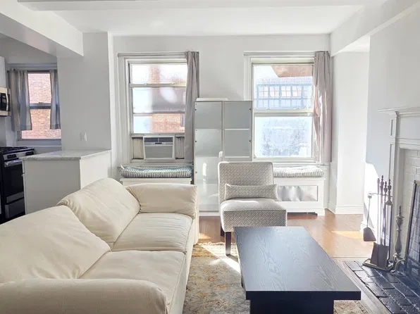 434 East 52nd Street image 1 of 5