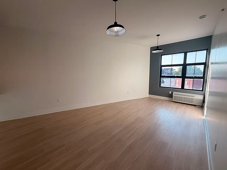 281 Fairmount Ave #54E — Photo 4