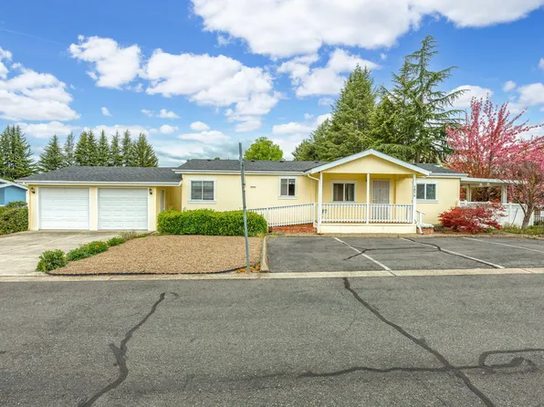 1874 Tamarac Ln, Grants Pass, OR 97527