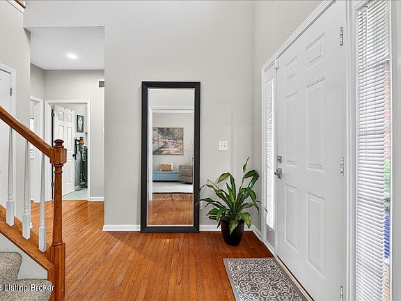 2nd image of 5105 Silverton Ln