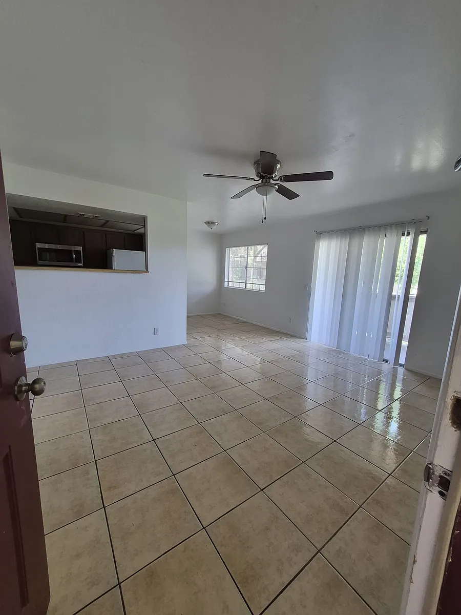 Building Photo - 616 S Hardy Dr #231