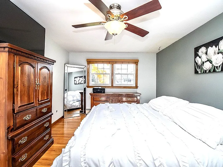 5751 Sunset Ter — Photo 3
