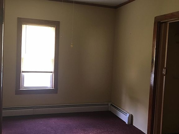 4th image of 320 Texas Ave
