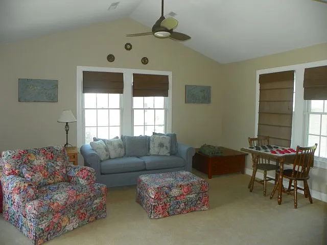 37 Hull St — Photo 11