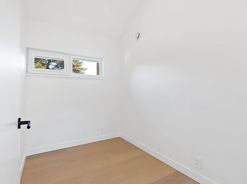 Vancouver House for rent - 3 Bedrooms — photo 18