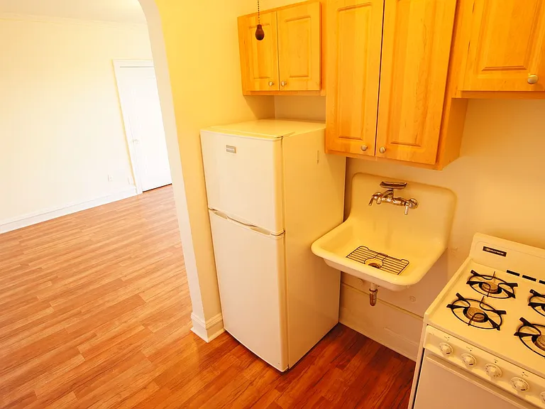 2536 Sawyer LLC — Photo 35