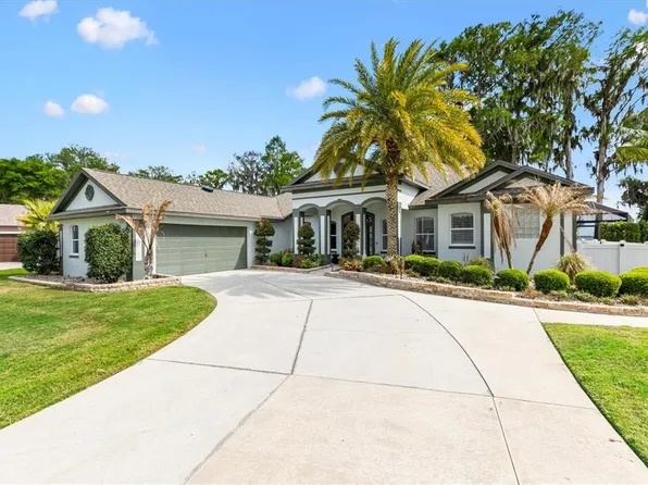 12114 Eagle Point Ct, Leesburg, FL 34788