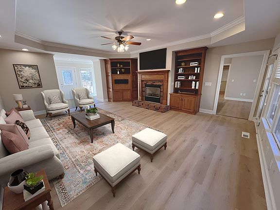 4th image of 281 Holly Dr