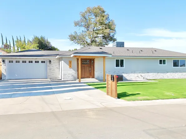 576 Oleander Avenue, Lemoore, CA 93245