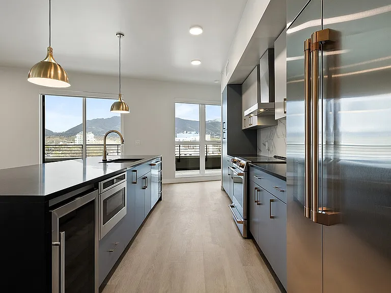 Dione_Kitchen