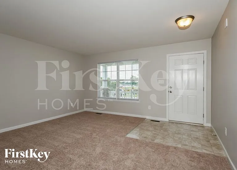 300 Dropseed Dr — Photo 3