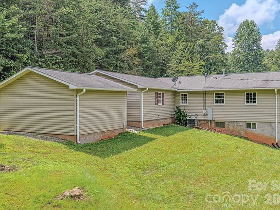 2nd image of 163 Meadowbrook Ln