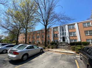 7108 Horner Ave APT B10, Saint Louis, MO 63117