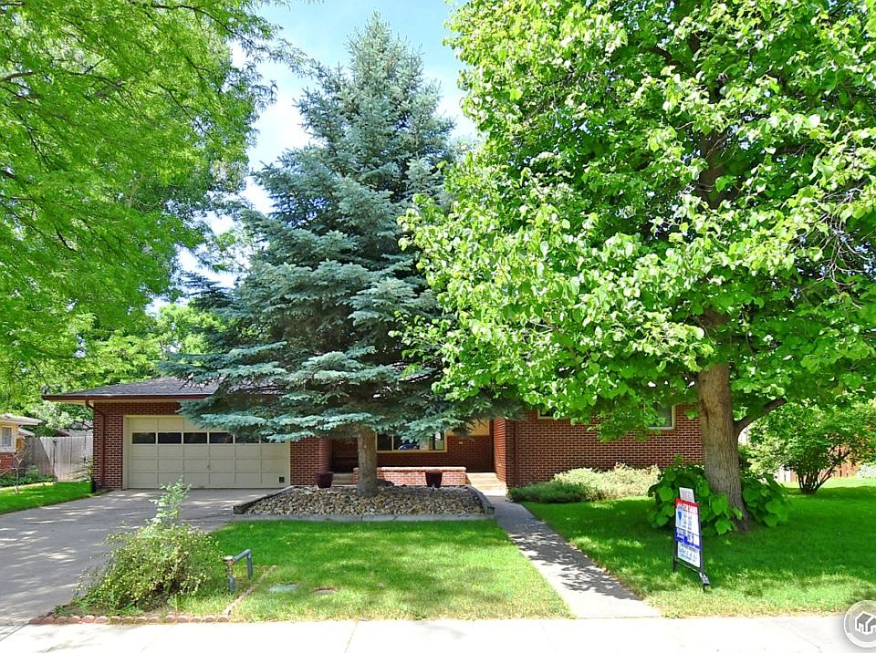 Front Exterior w/ Mature Trees