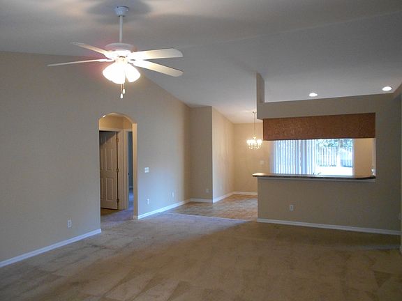 2nd image of 602 Hamlet Ct