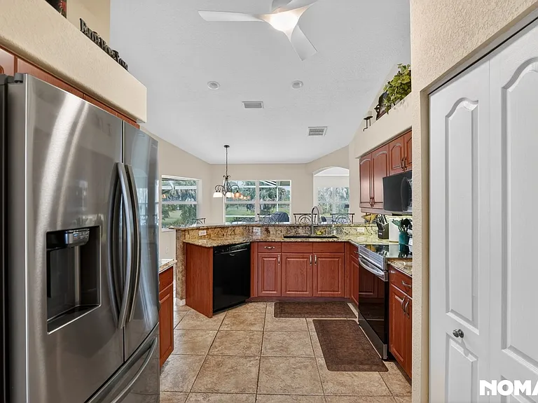 289 W Pine Valley Ln — Photo 16