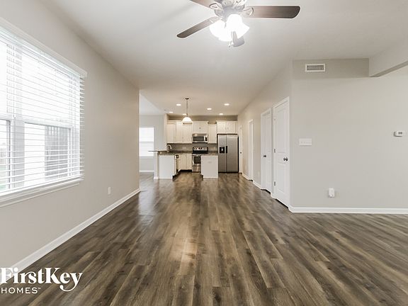 3rd image of 2398 Solidago Dr
