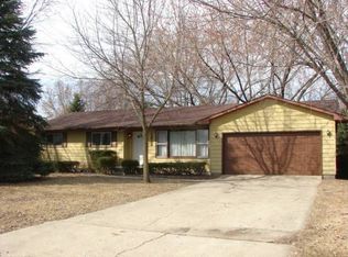 1524 S Lynnwood Dr, Mt Pleasant, MI 48858