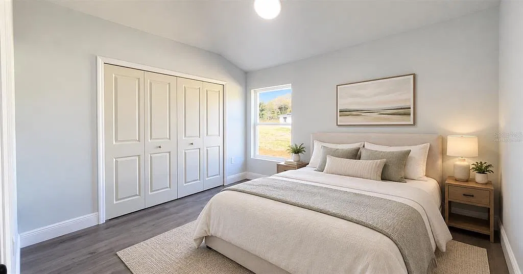 3 bed, 2.0 bath, 1036 sqft, $1,697 — Photo 3