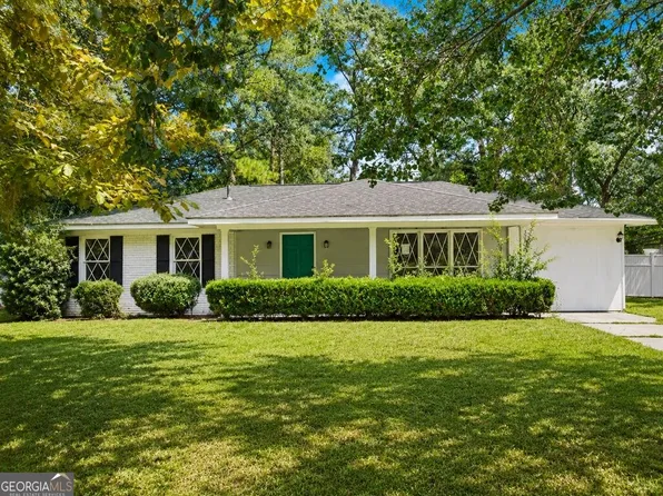 508 Red Oak Dr, Savannah, GA 31419