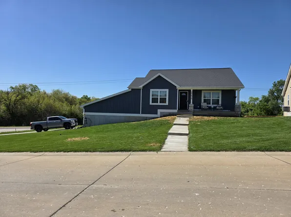 29406 Walnut Hollow Dr, Wright City, MO 63390