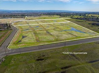 10.94 S Jackson St, Red Bluff, CA 96080