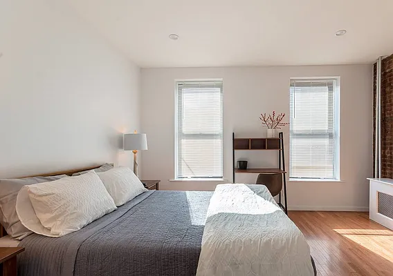 Rented by Oxford Property Group | media 14