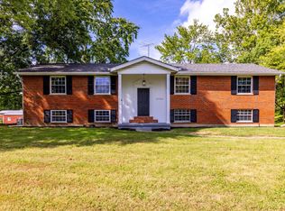 5741 Nickview Dr, Cincinnati, OH 45247