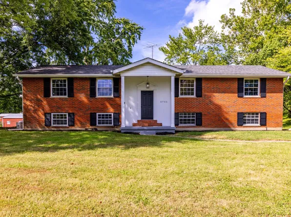 5741 Nickview Dr, Cincinnati, OH 45247