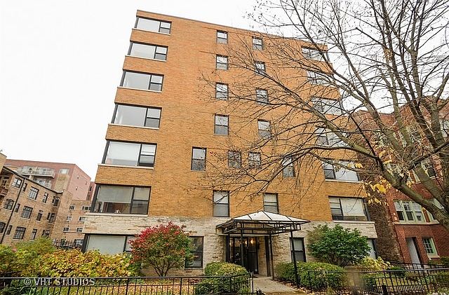 1st image of 525 W Aldine Ave APT 303