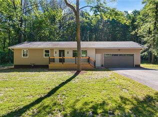 1075 NE River Rd, Lake Milton, OH 44429