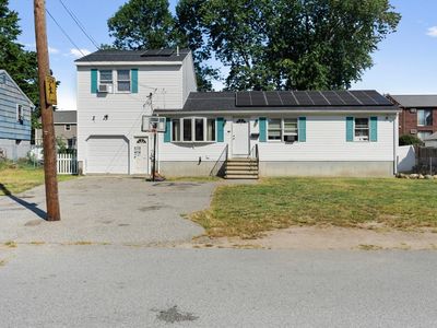 136 Commonwealth Ave, Lowell, MA, 01852